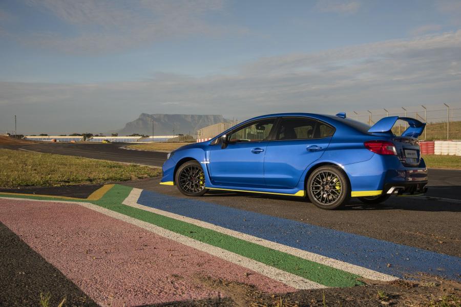  Subaru WRX STI Diamond Edition 2018 года  (ZA) (фото 24 из 58)